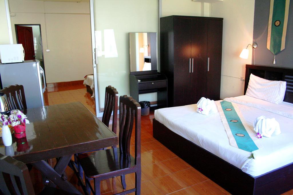 2Gether Guesthouse Karon Rom bilde